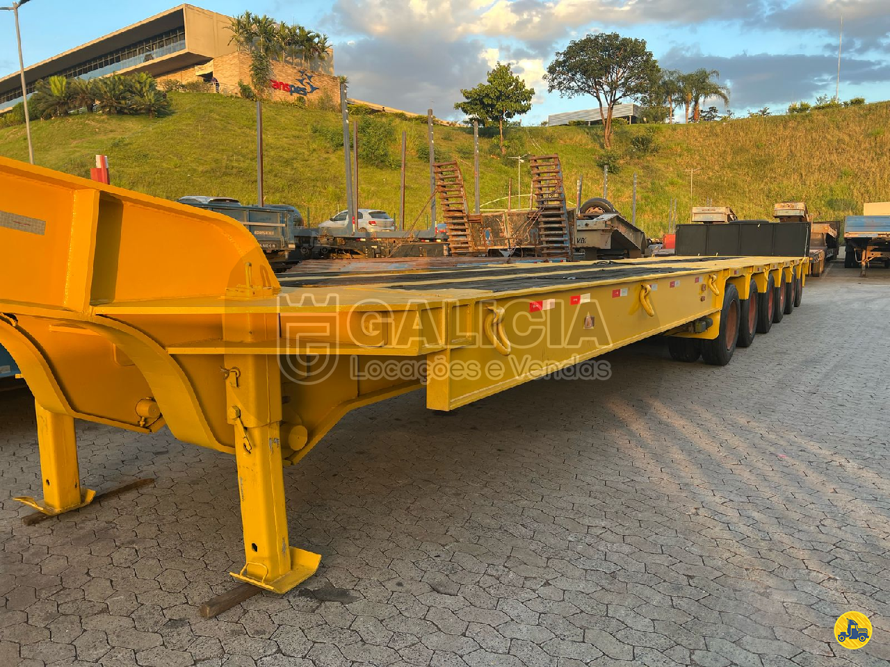 CARRETA SEMI-REBOQUE PRANCHA Reta Galícia Locações e Vendas  BETIM MINAS GERAIS MG